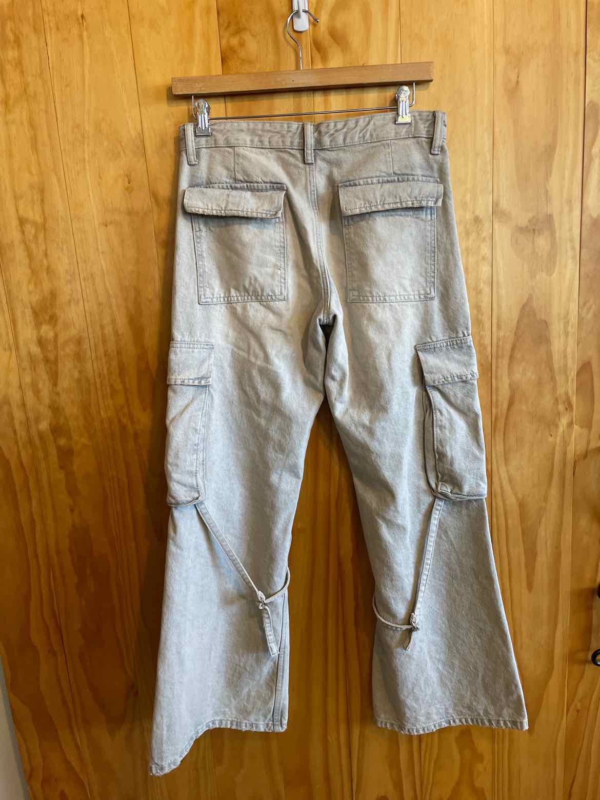 Size 8 ZARA Beige Women's Jeans
